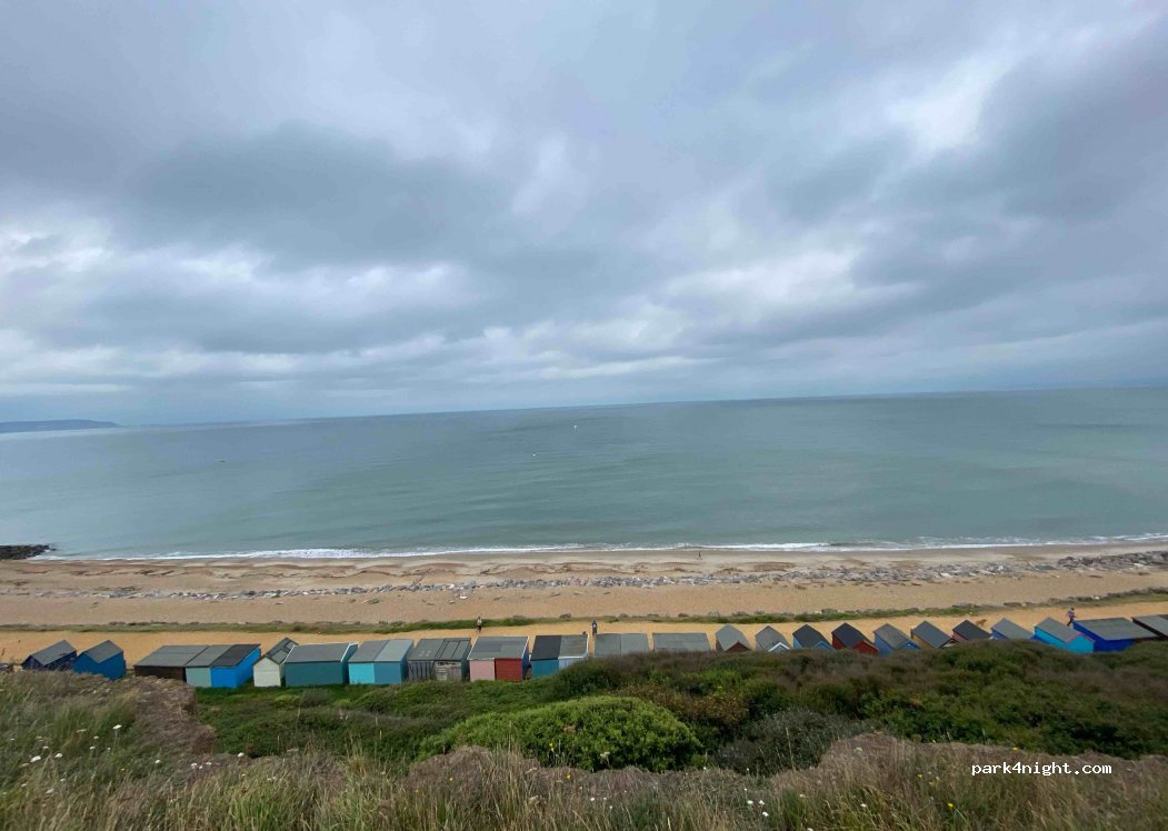 (BH25 7DX) Barton on Sea - 44 Marine Drive East — foto