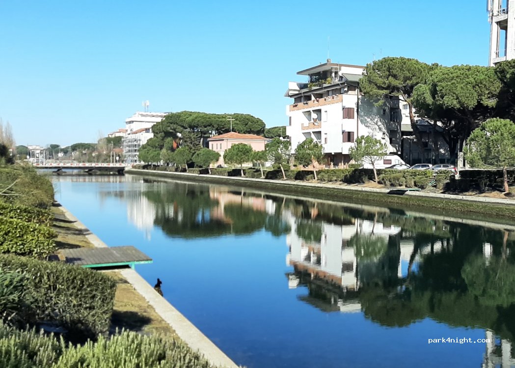 (47042) Cesenatico - 12 Viale Giuseppe Cesare Abba — foto 2