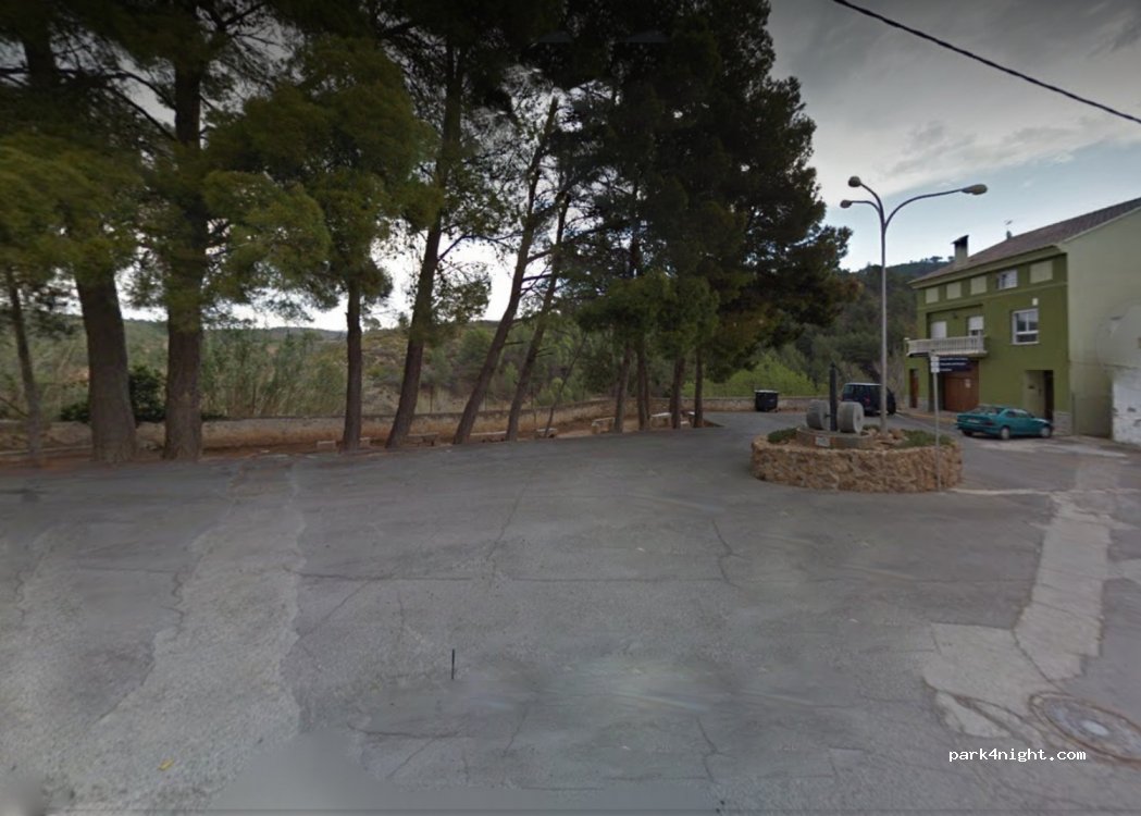 (12470) Navajas - 55 Calle Vicente Mortes — foto