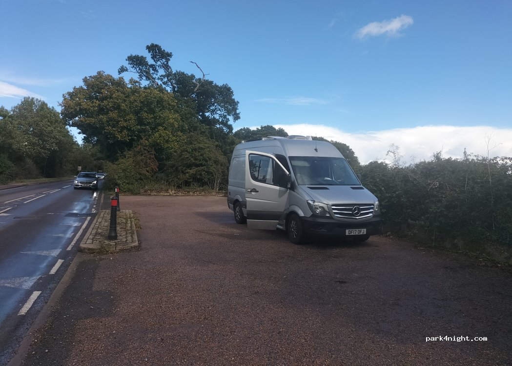 (TN11 0JB) Hadlow - Tonbridge Rd — foto
