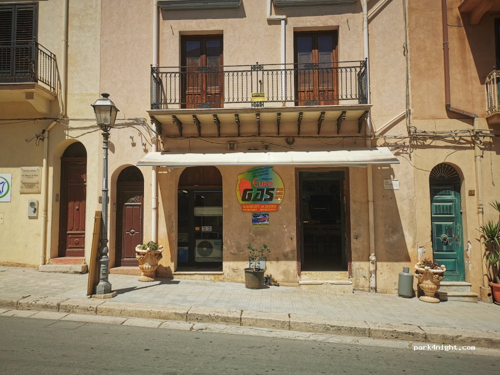 (91014) Castellammare del Golfo - 299 Corso Giuseppe Garibaldi — foto