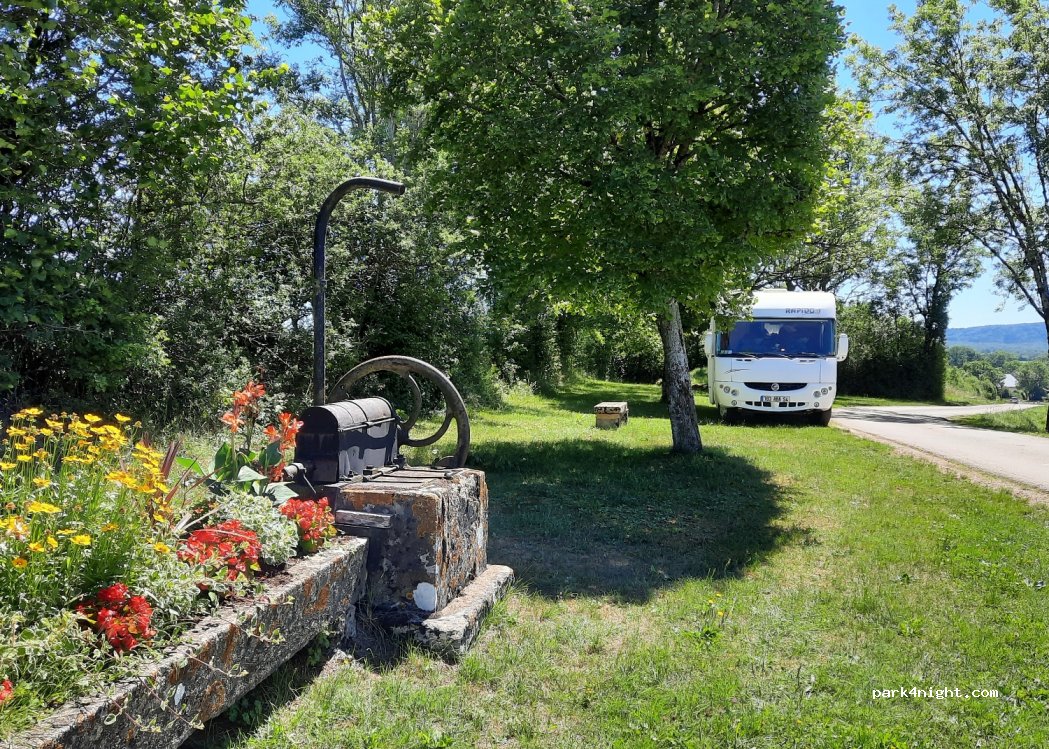 (39800) Le Fied - 1 Rue des Puits — foto