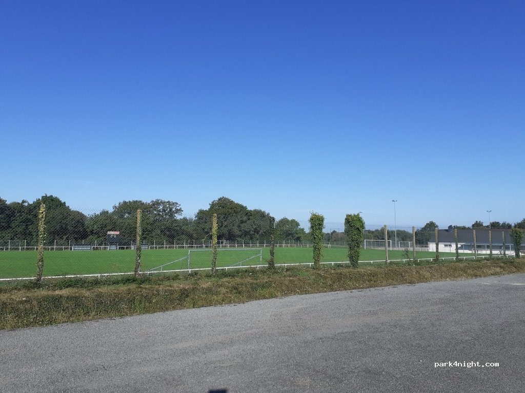 (44360) Le Temple-de-Bretagne - Allée du Stade — foto 2