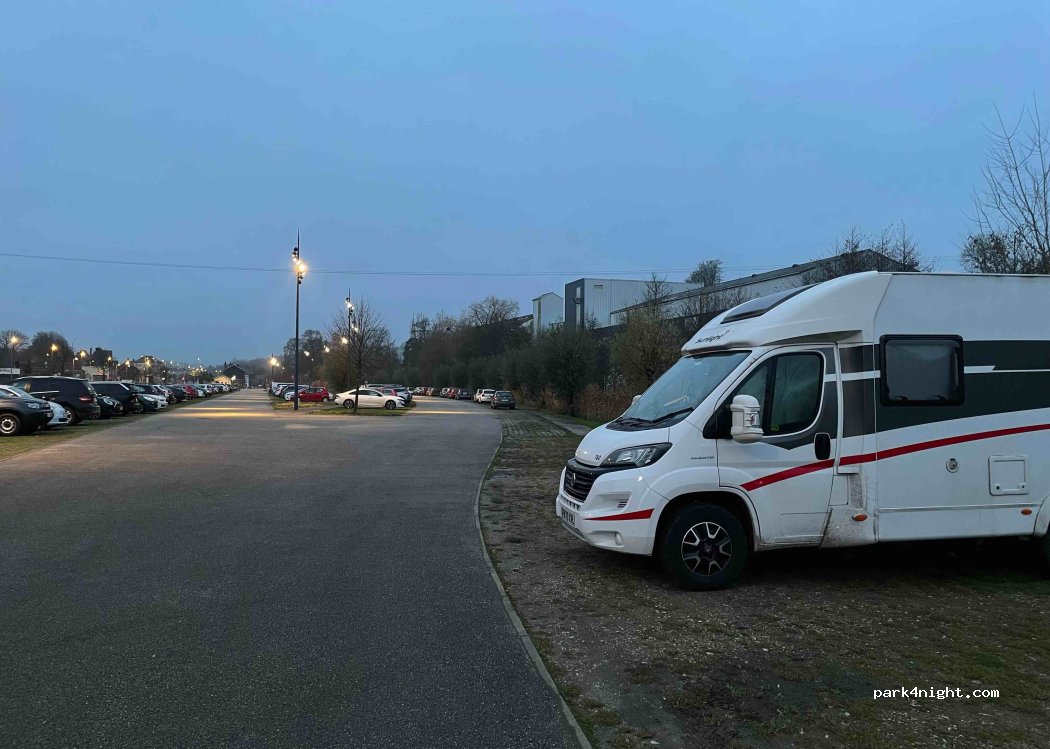 Aire de Camping Car Saint-Denis-sur-Scie — foto 5