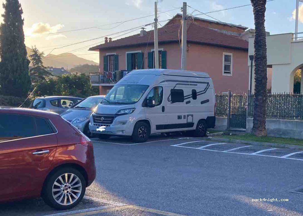 (17025) Loano - 28 Via Aurelia — foto