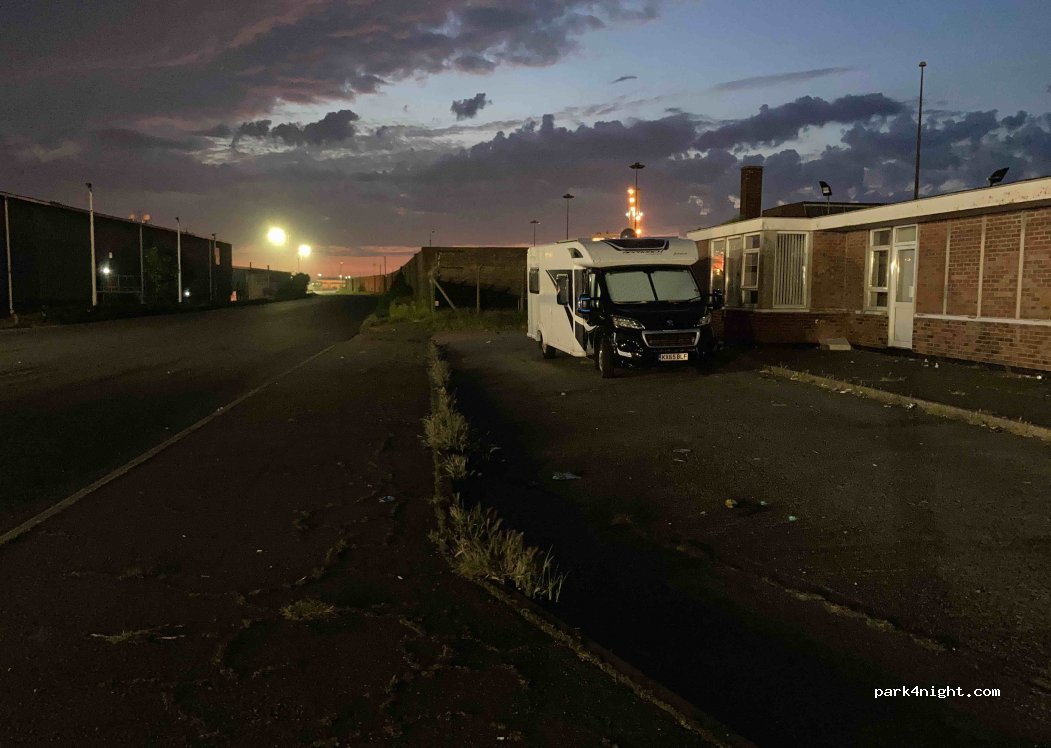 (NR30 3QF) Great Yarmouth - South Denes Road — foto