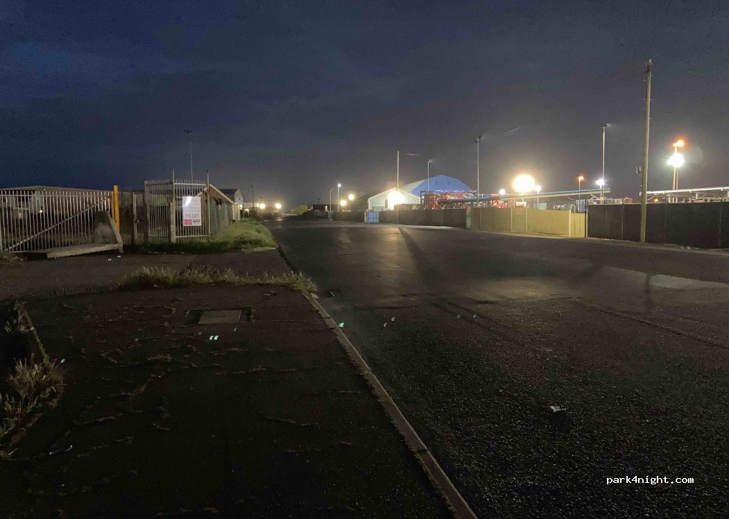 (NR30 3QF) Great Yarmouth - South Denes Road — foto 2