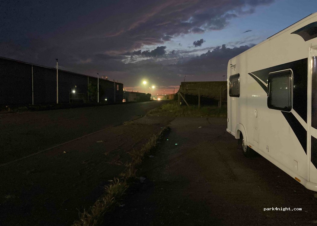 (NR30 3QF) Great Yarmouth - South Denes Road — foto 3