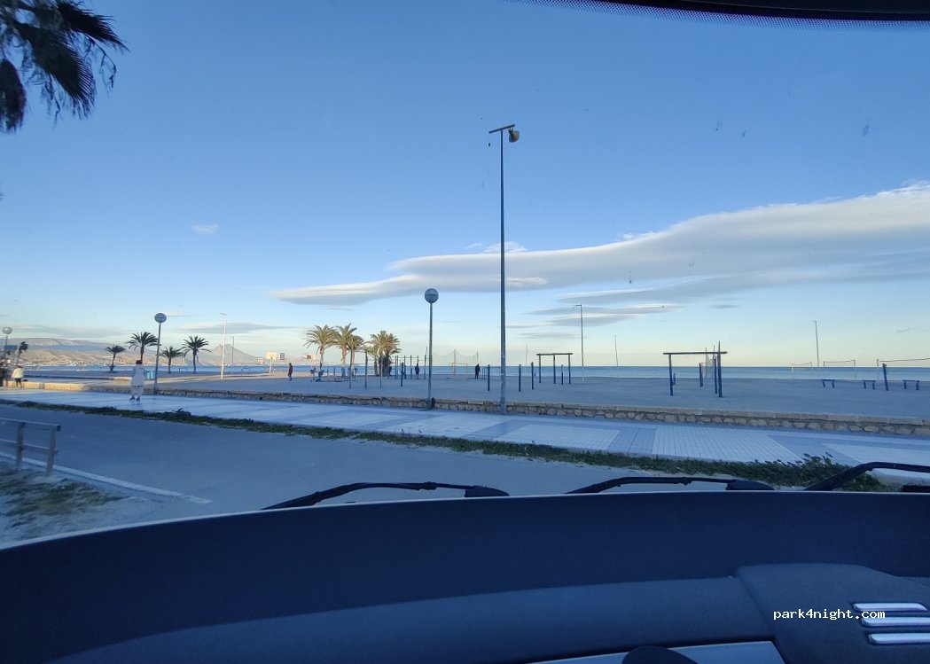(03540) Alicante (Alacant) - 30B Avenida de Niza — foto