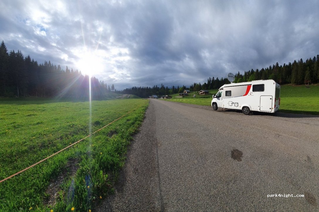 (25240) Mouthe - Route de Charbonnières — foto