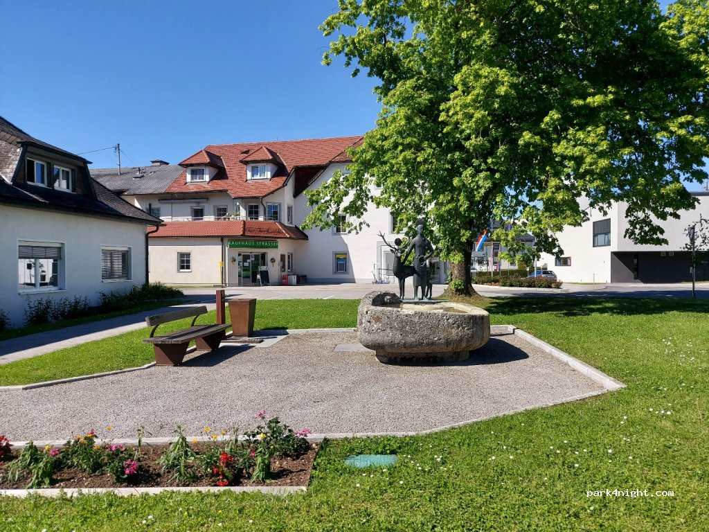 (4541) Adlwang - 7 Kirchenplatz — foto