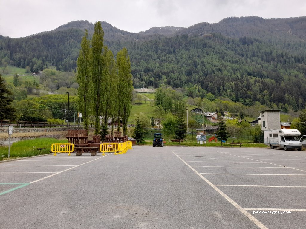 (11028) Maen - 35 Strada Regionale 46 della Valtournenche — foto 2