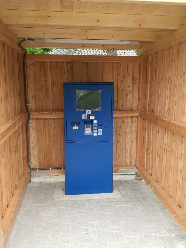 Wohnmobil-Stellplatz am Kurpark — foto 2
