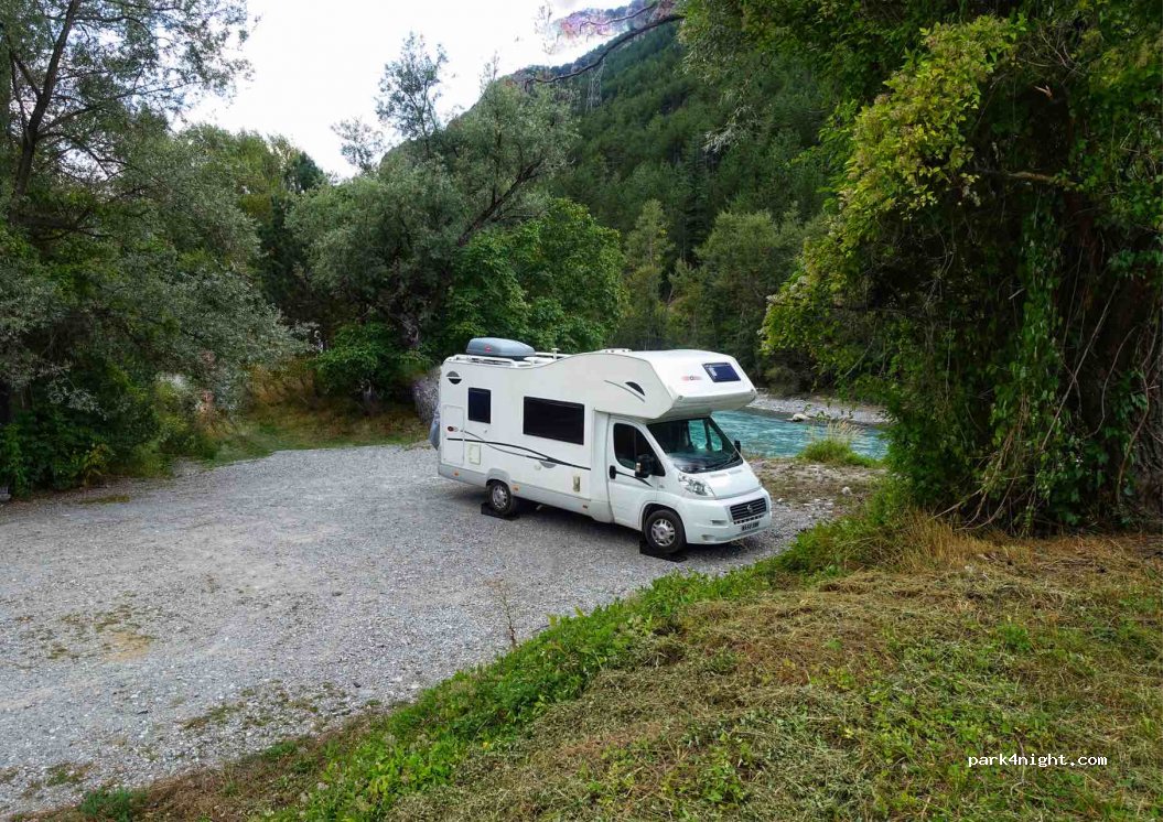 (05310) La Roche-de-Rame - D38 — foto