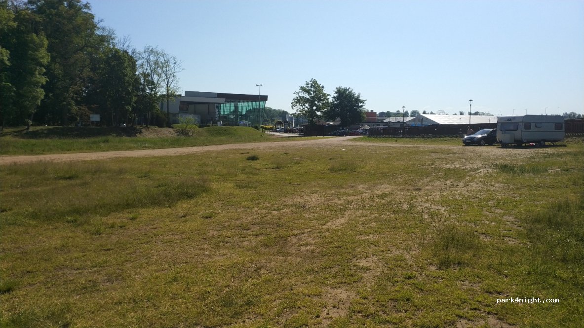(99-210) Uniejów - 5 Zamkowa — foto 2