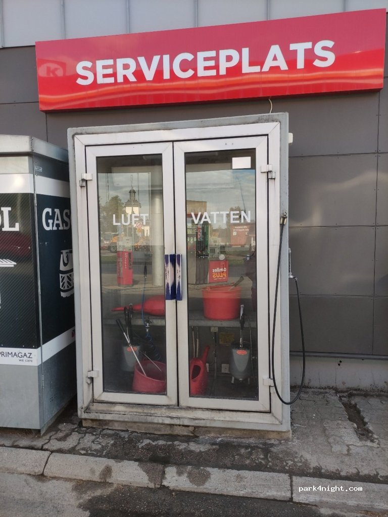 (842 33)  - 10 Vallarvägen — foto