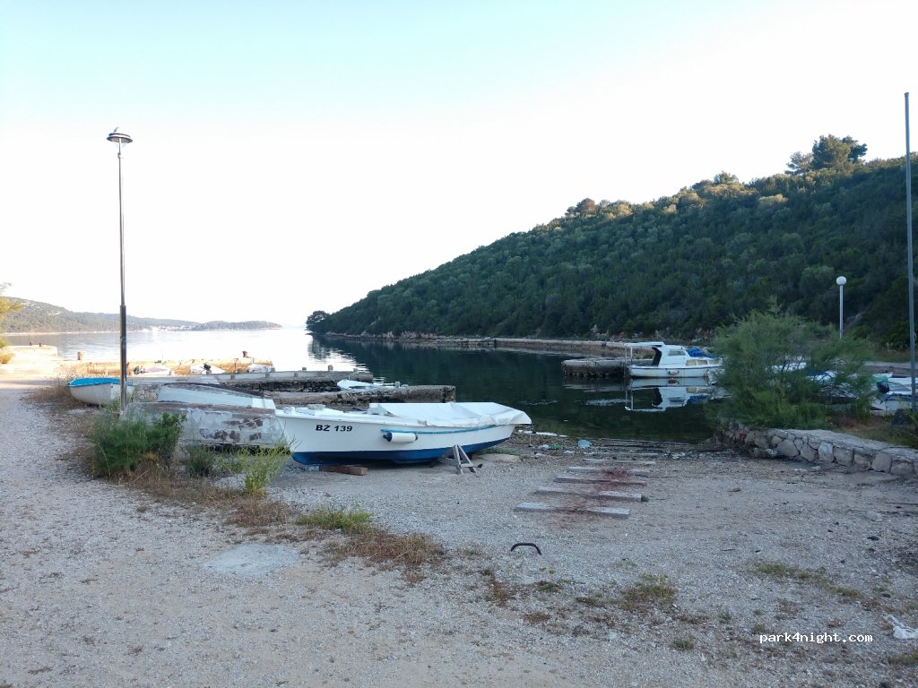 (23286) Dragove - Unnamed Road — foto 2