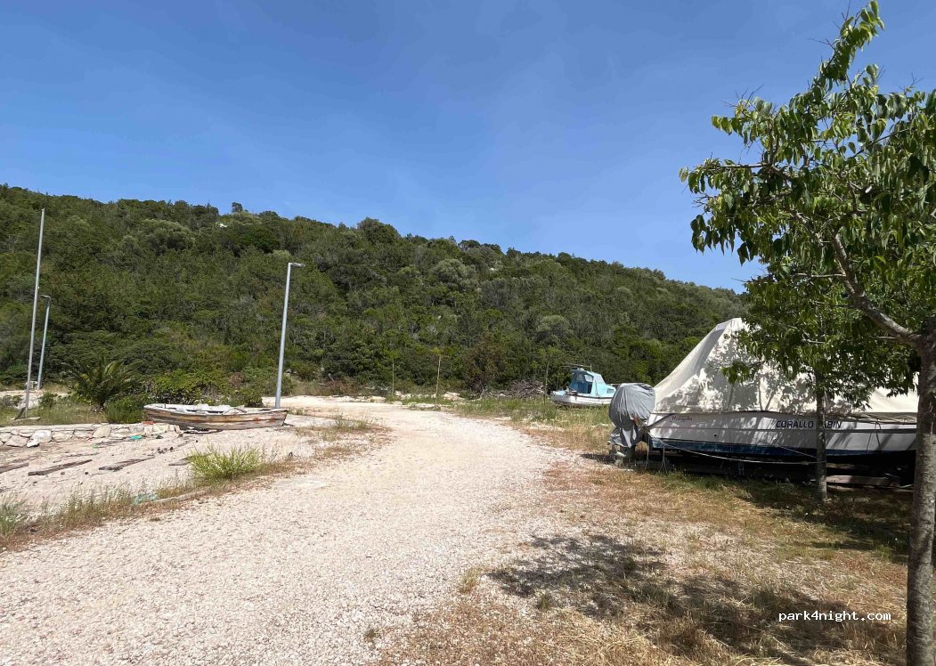 (23286) Dragove - Unnamed Road — foto 3