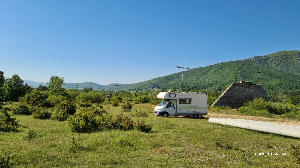 (53230) Rudanovac - Unnamed Road — foto