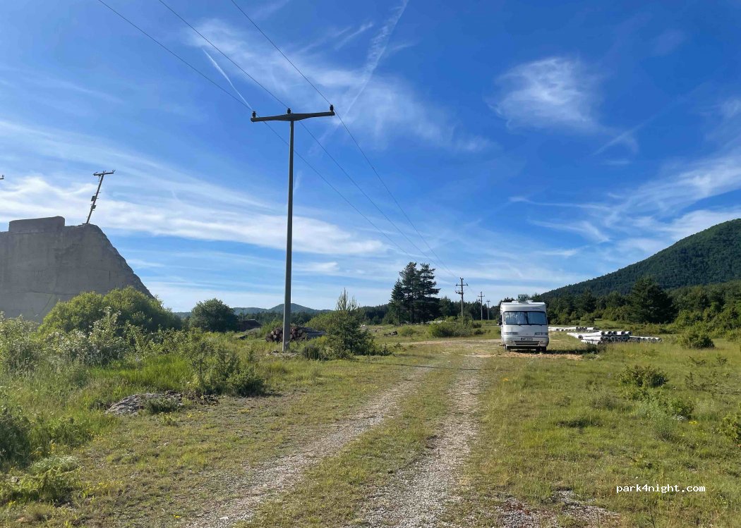 (53230) Rudanovac - Unnamed Road — foto 2