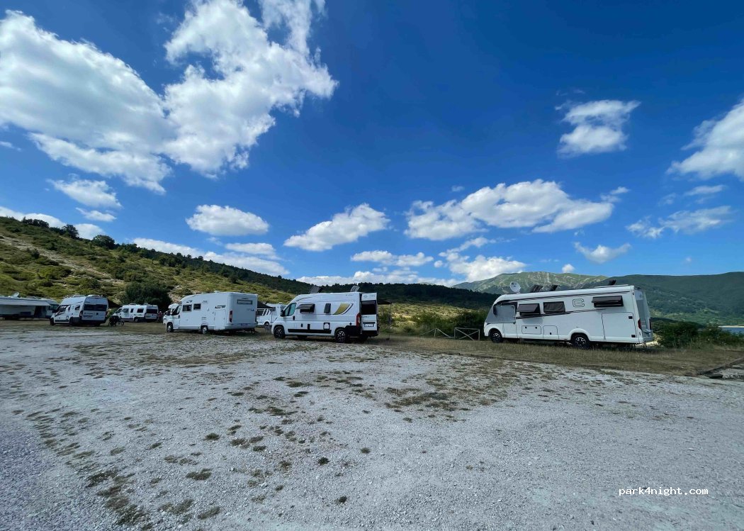 (67013) Campotosto - Strada Provinciale 2 — foto 3