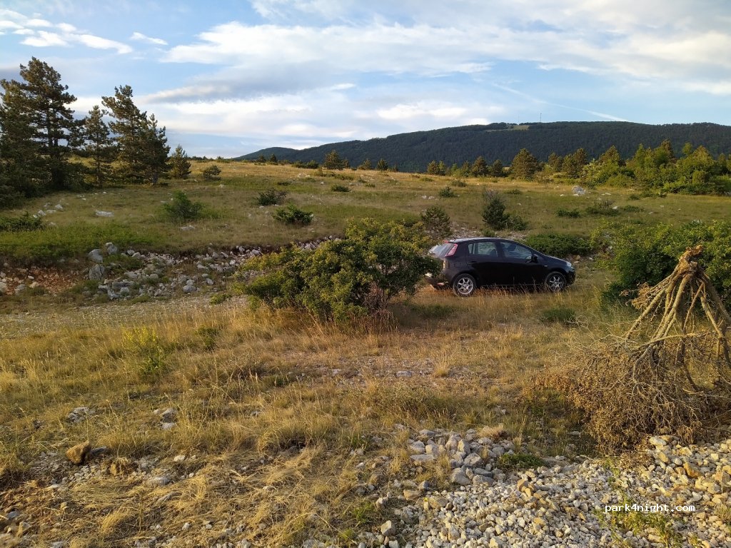 (53271) Vrataruša - Unnamed Road — foto 2