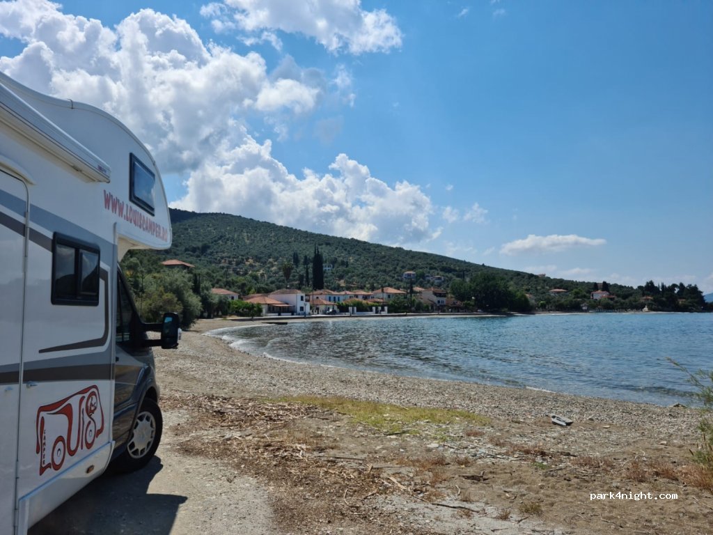 (370 06) Kalamos - Unnamed Road — foto