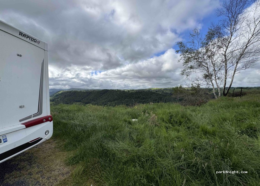 (15140) Saint-Martin-Valmeroux - D680 — foto 5