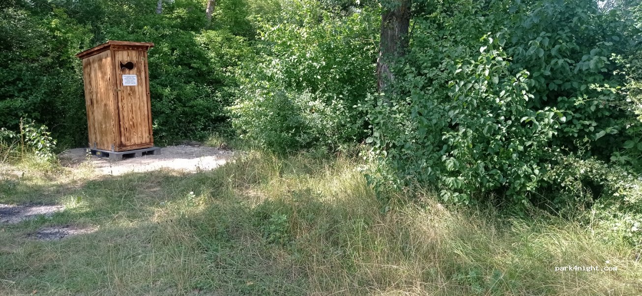 (922 42) Madunice - Unnamed Road — foto