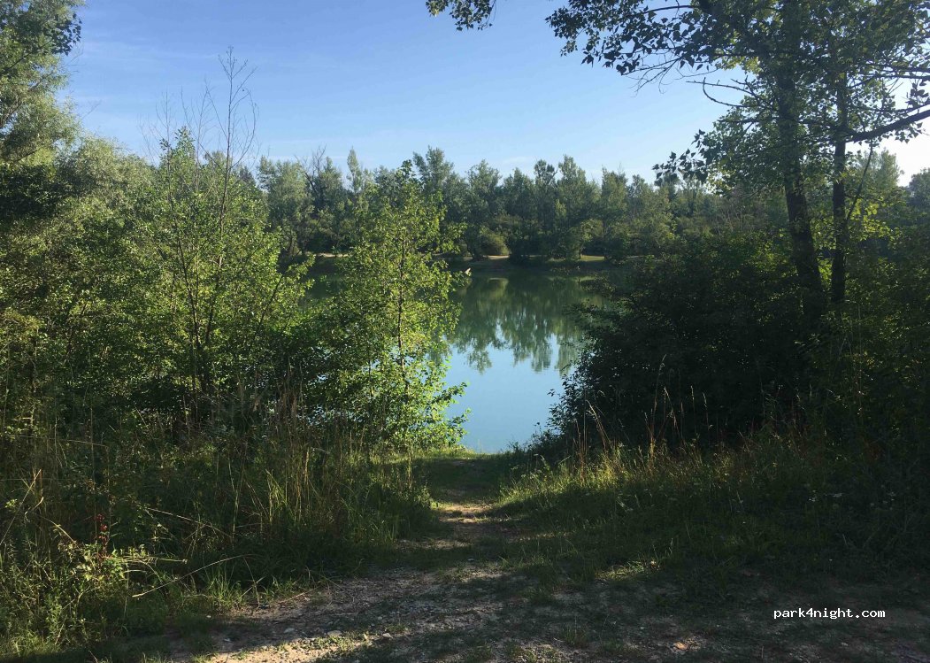 (922 42) Madunice - Unnamed Road — foto 3