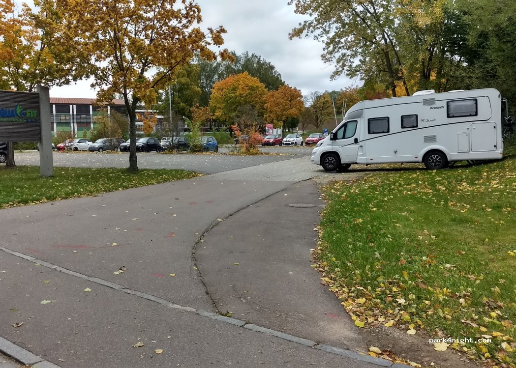 Wohnmobilstellplatz Erlebnisbad AquaFit — foto 3