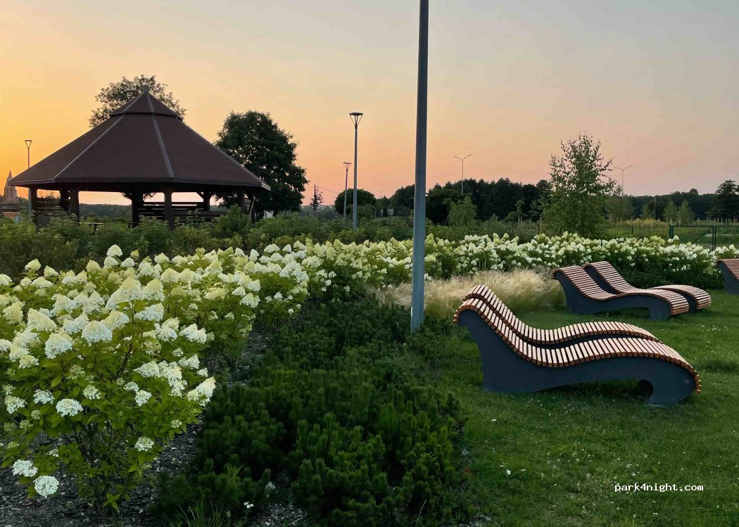 Pole namiotowe i wynajem domków kempingowych — foto 2