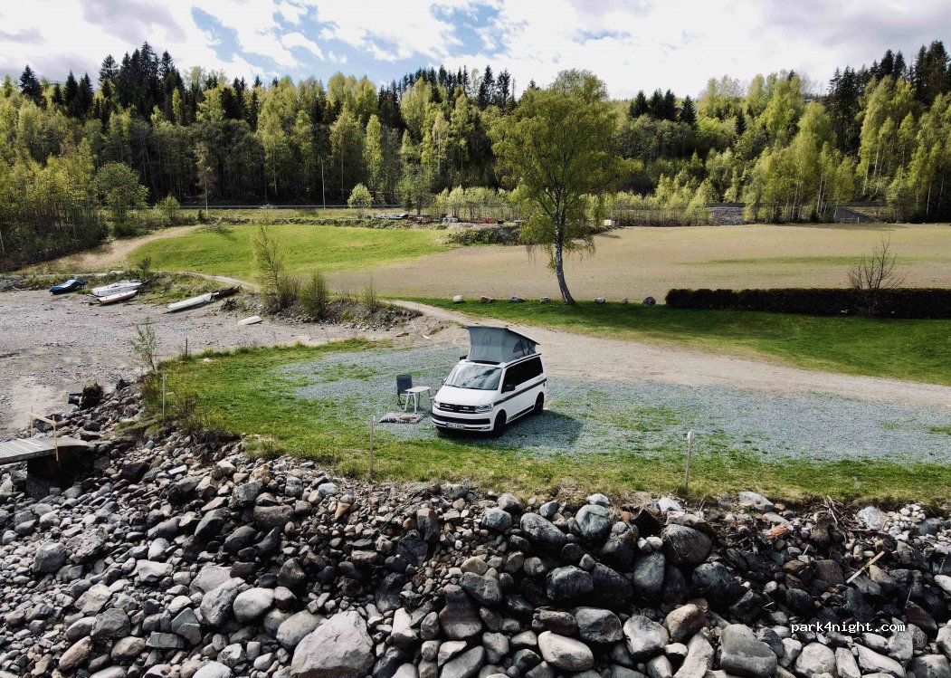 Gjøvik Bobilpark-Bobilparkering Furuseth Gård — foto