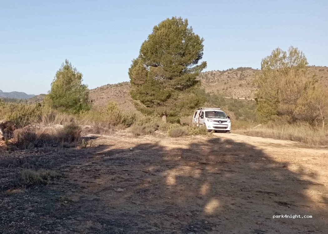 (02410) Liétor - Unnamed Road — foto 4