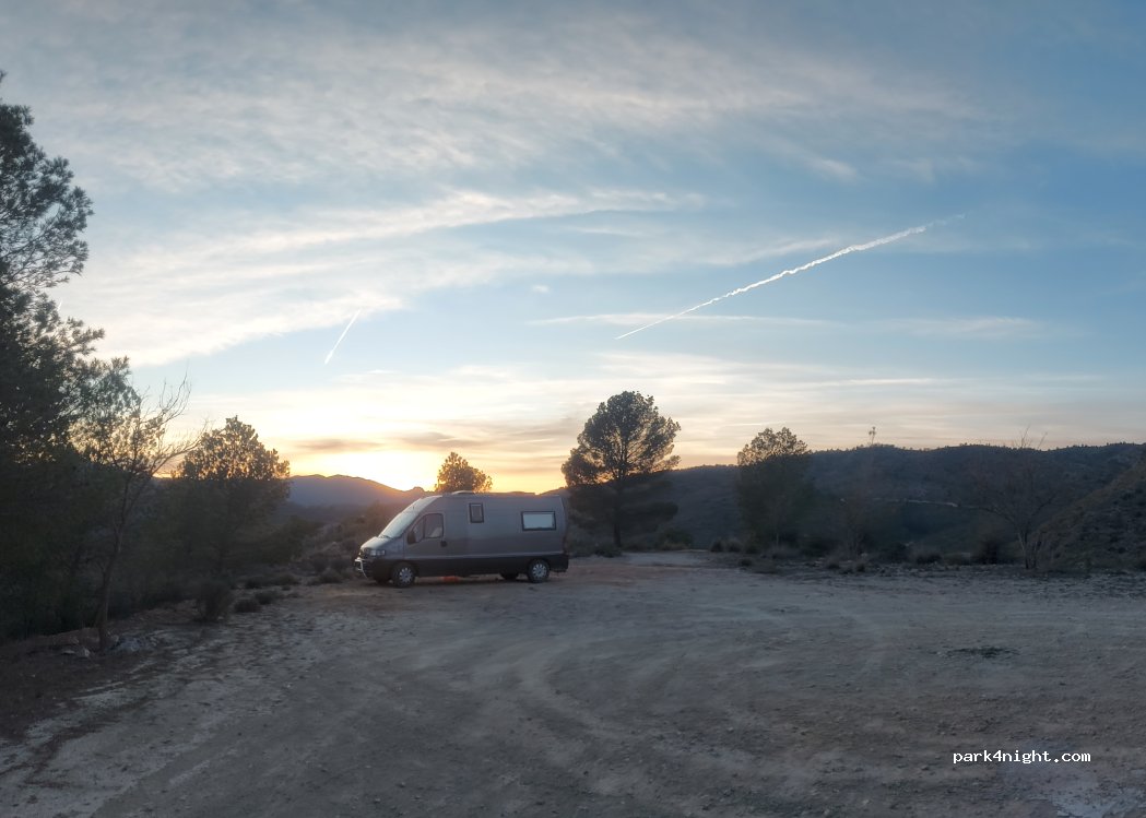 (02410) Liétor - Unnamed Road — foto 5