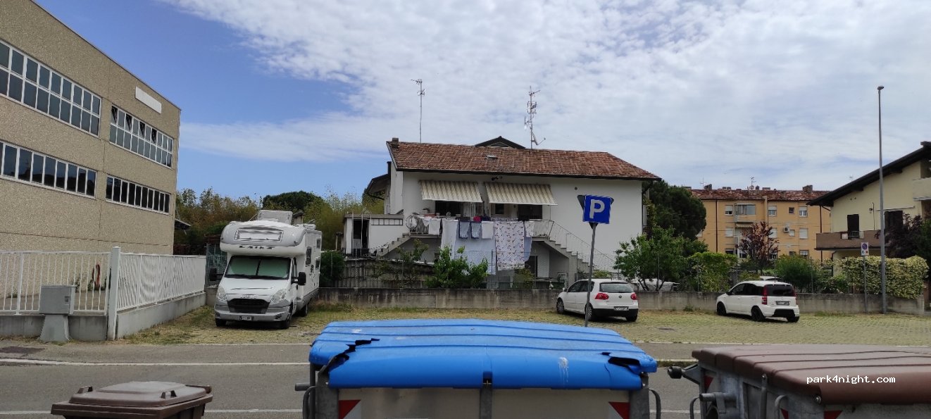 (48015) Cervia - 8 Via Molveno — foto