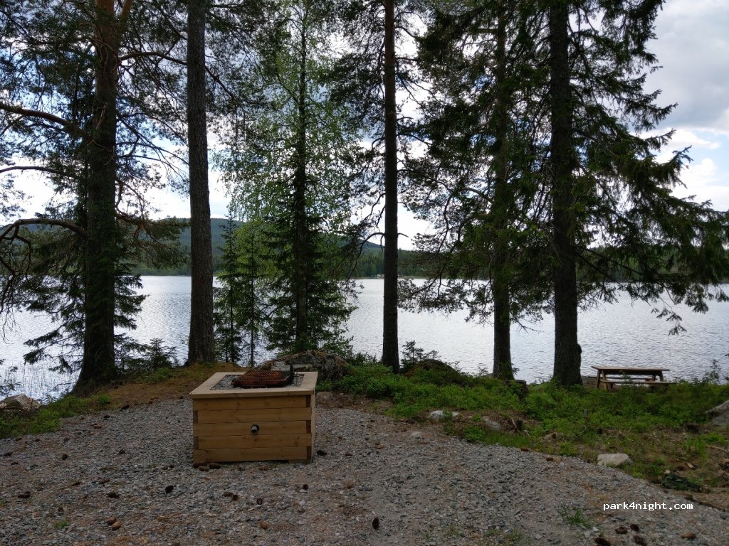 (873 91)  - 105 DÖRABERGET — foto 2