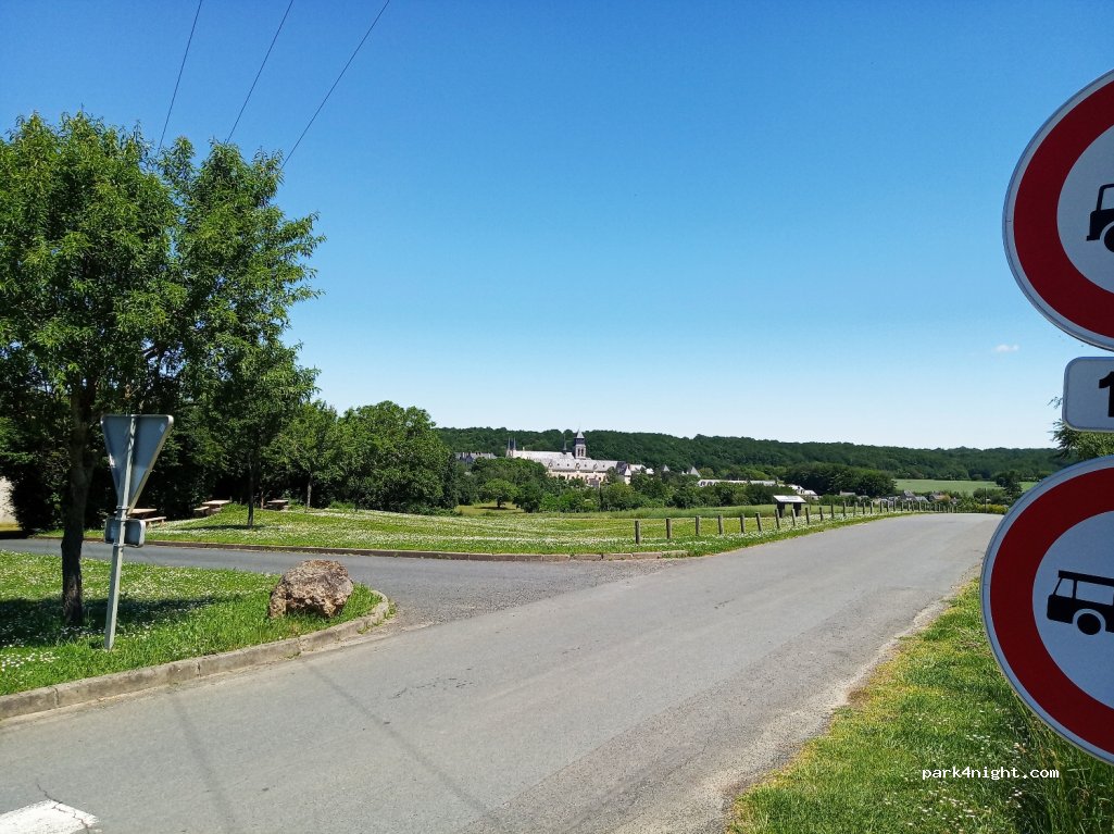 (49590) Fontevraud-l'Abbaye - D947 — foto 3