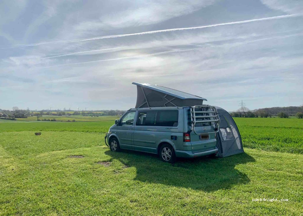 Campingwiese am Feldrand I Hof Wöhlk — foto 2