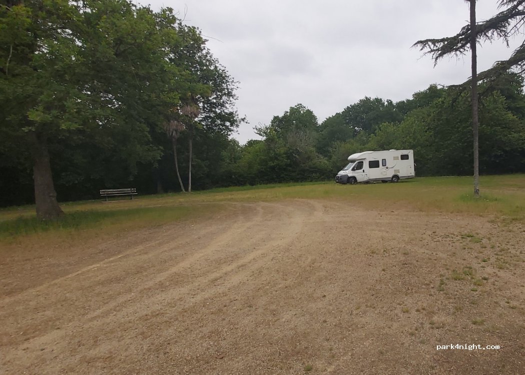 (32110) Arblade-le-Haut - Unnamed Road — foto 4