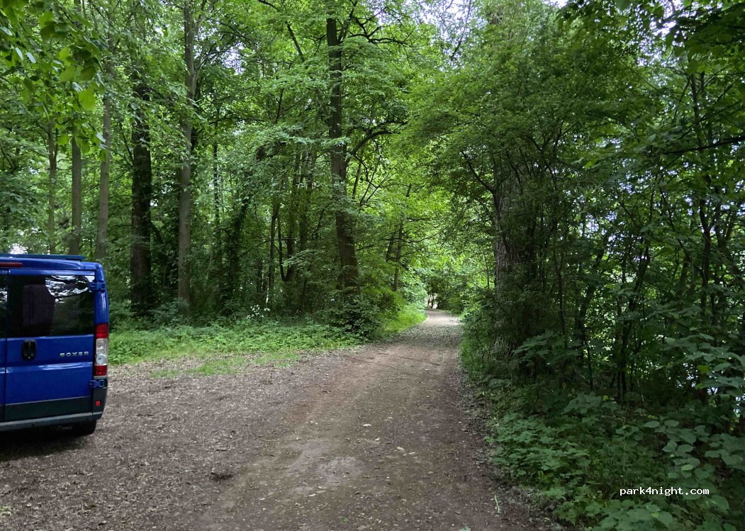(411 17) Libochovice - Husova — foto 4