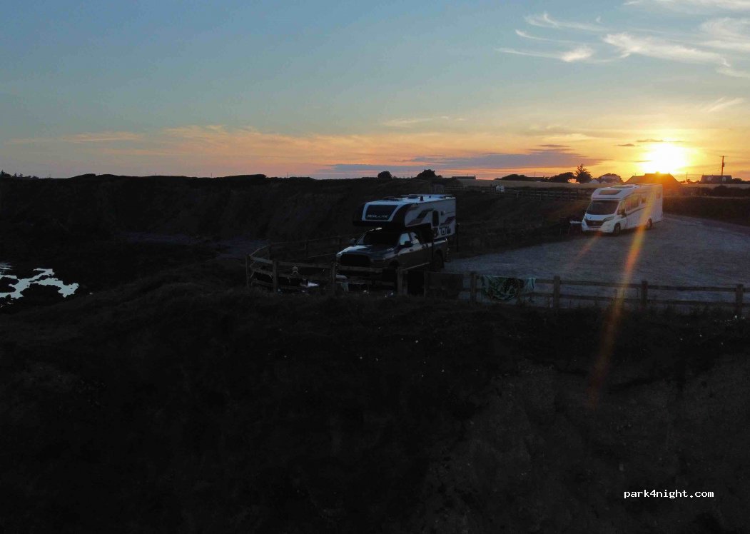 (Y34) Carnivan - Unnamed Road — foto 2