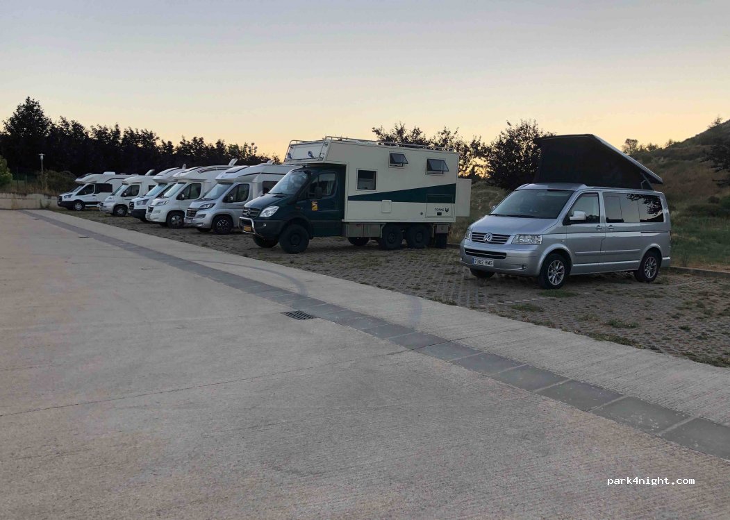 Area Sosta Camper Ayegui — foto 2