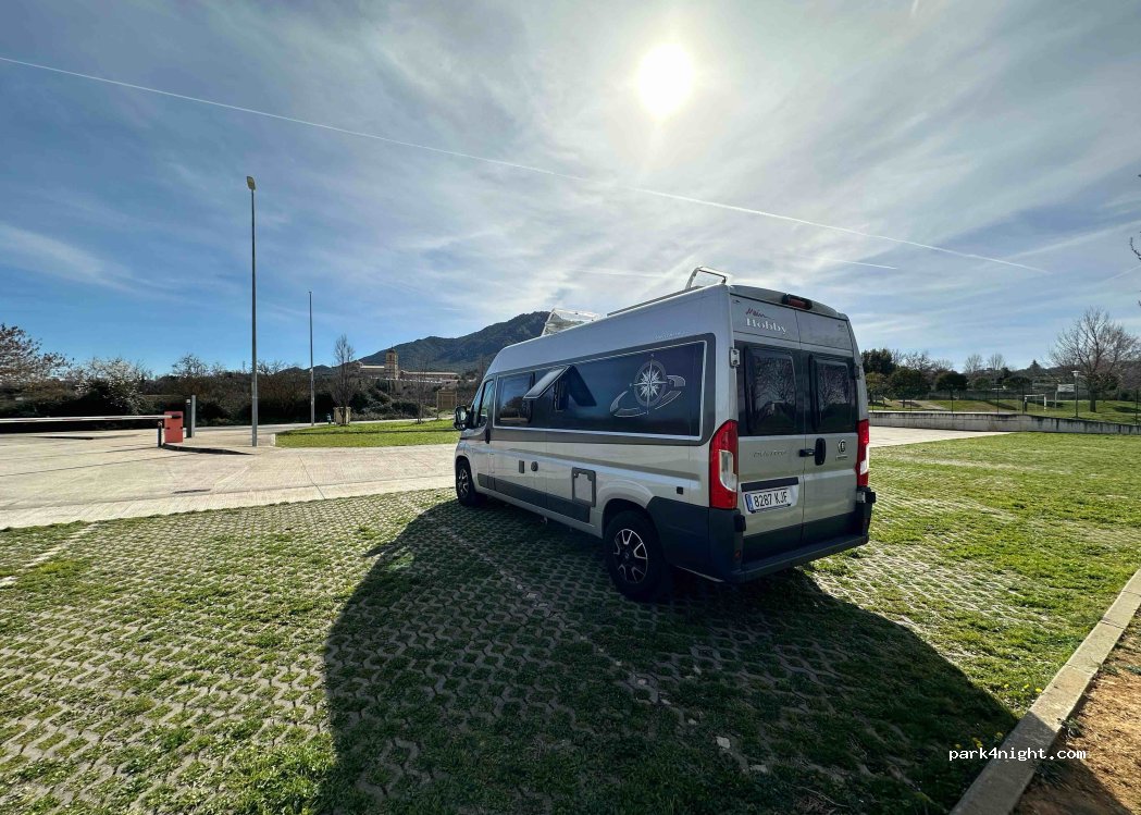 Area Sosta Camper Ayegui — foto 5