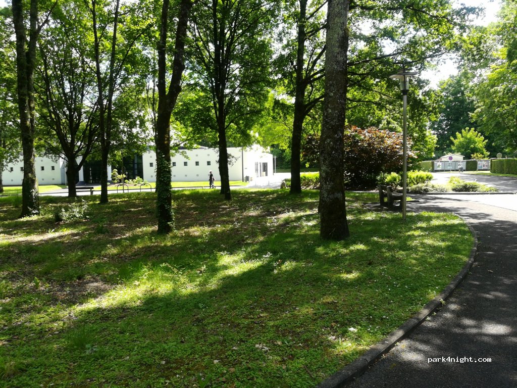 (16800) Soyaux - 176 Avenue du Général de Gaulle — foto 2