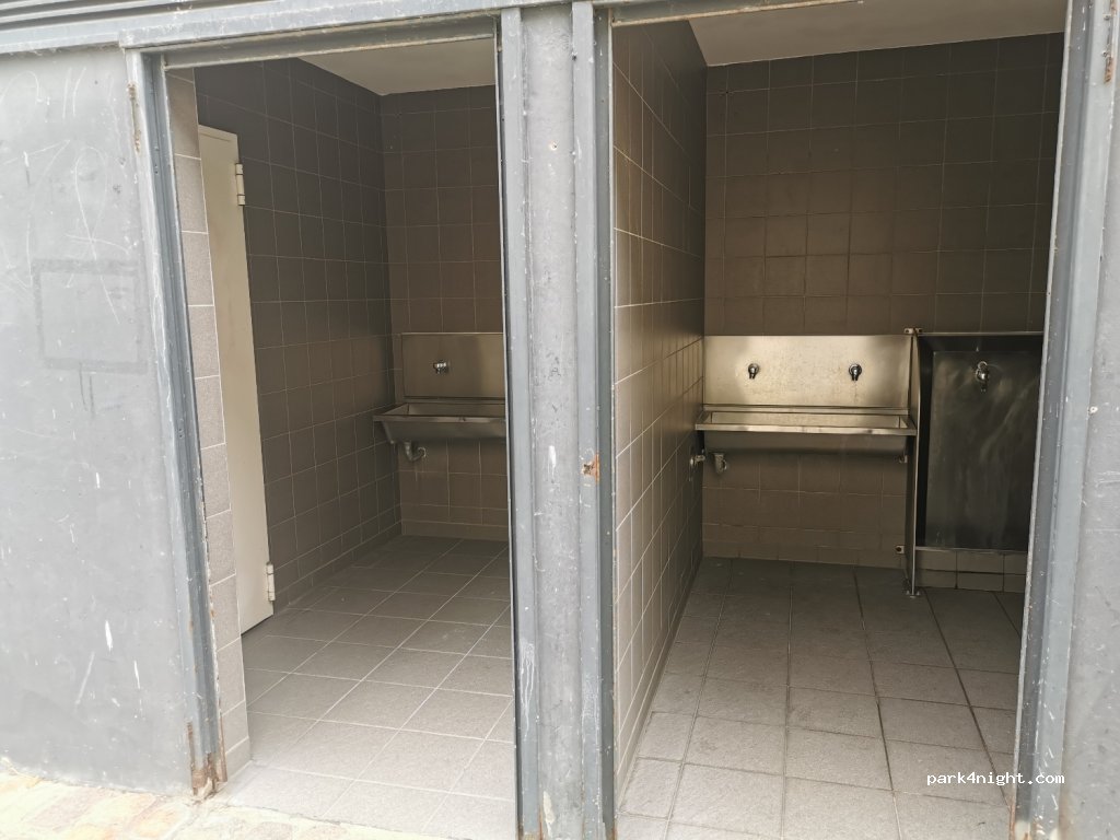 (29300) Quimperlé - 14 Place Saint-Michel — foto 2