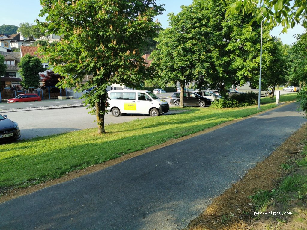 (3660) Klein-Pöchlarn - 6 Kremser Straße — foto