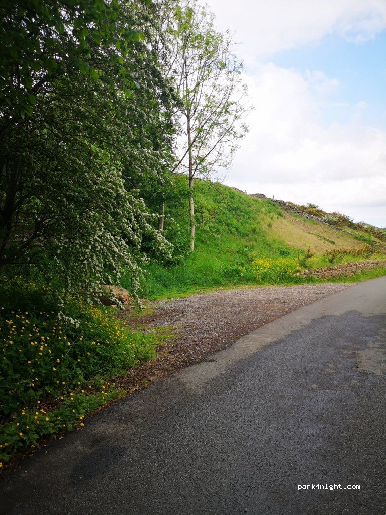 (SK17 8RQ)  - Unnamed Road — foto