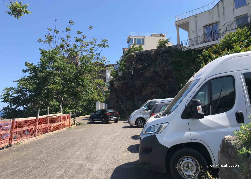 (95021) Aci Castello - 43 Via Guglielmo Marconi — foto