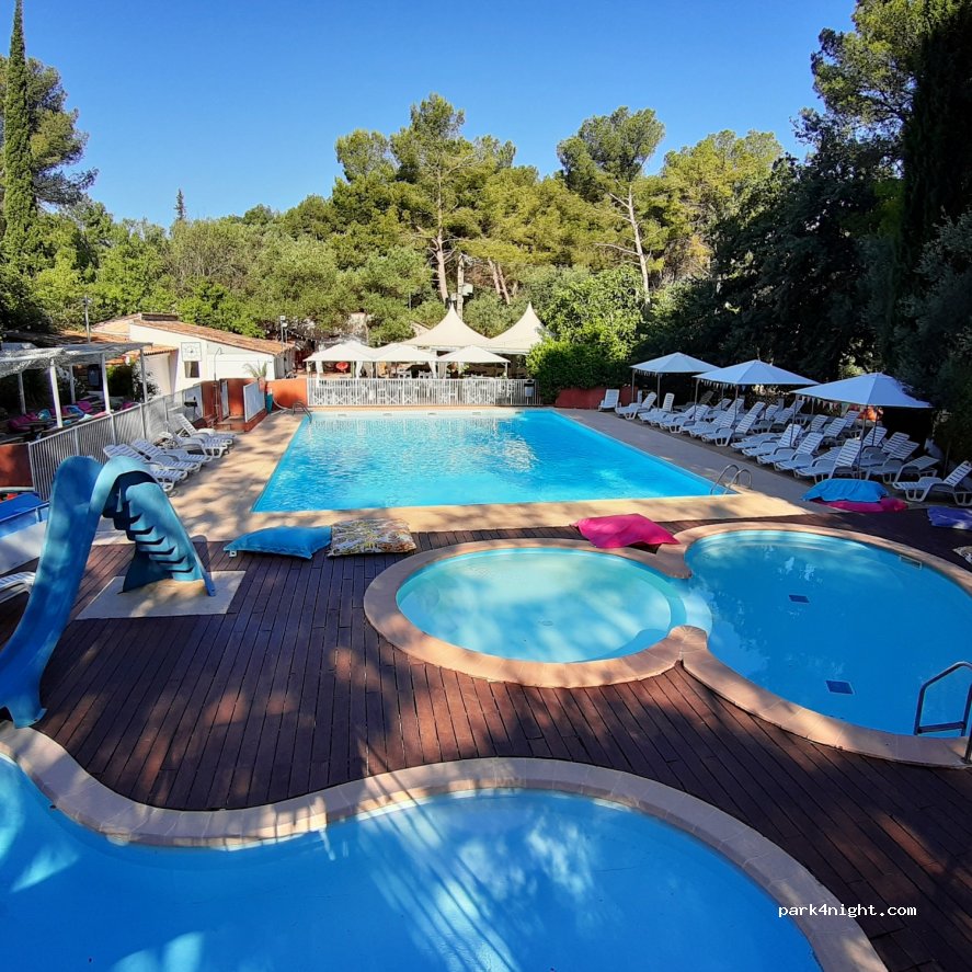 Camping Le Beau Vezé — foto